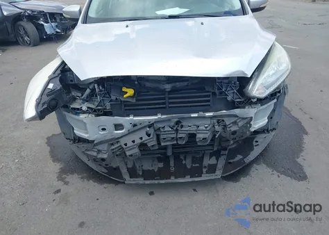 2015 Ford Focus Se z USA, uszkodzony, nr VIN 1FADP3F24FL304209